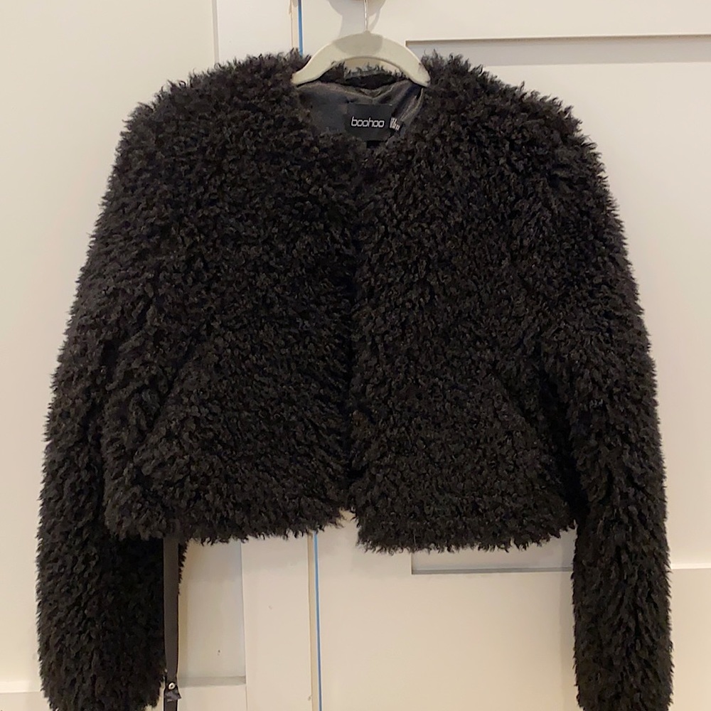 Faux fur cropped coat/jacket — BLACK